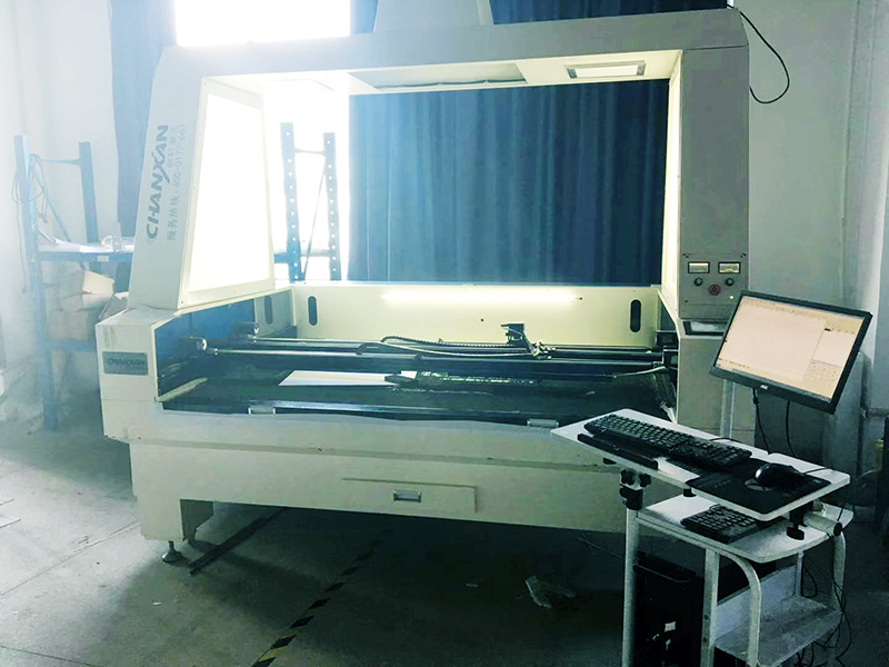 cnc automatic fabric cutting machine