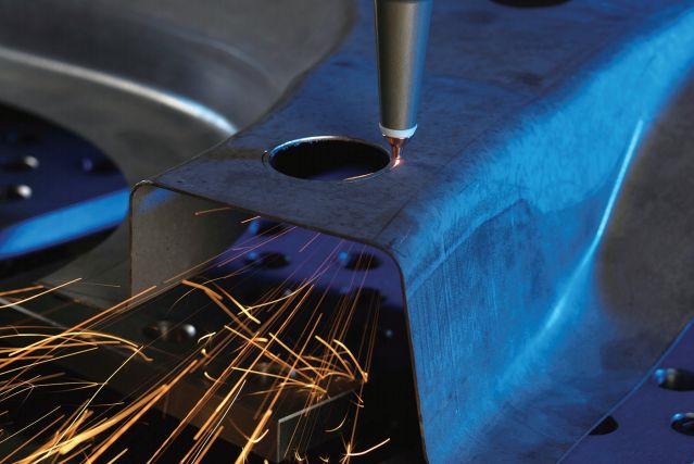 como funciona una cortadora laser