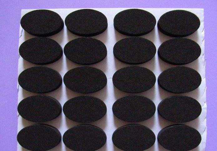 cuanto tarda la máquina láser en cortar goma eva