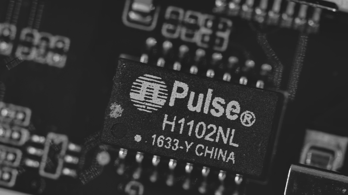 Ultrafast Laser Solutions for Precision Electronics Manufacturing Ultrafast Laser Solutions for Precision Electronics Manufacturing