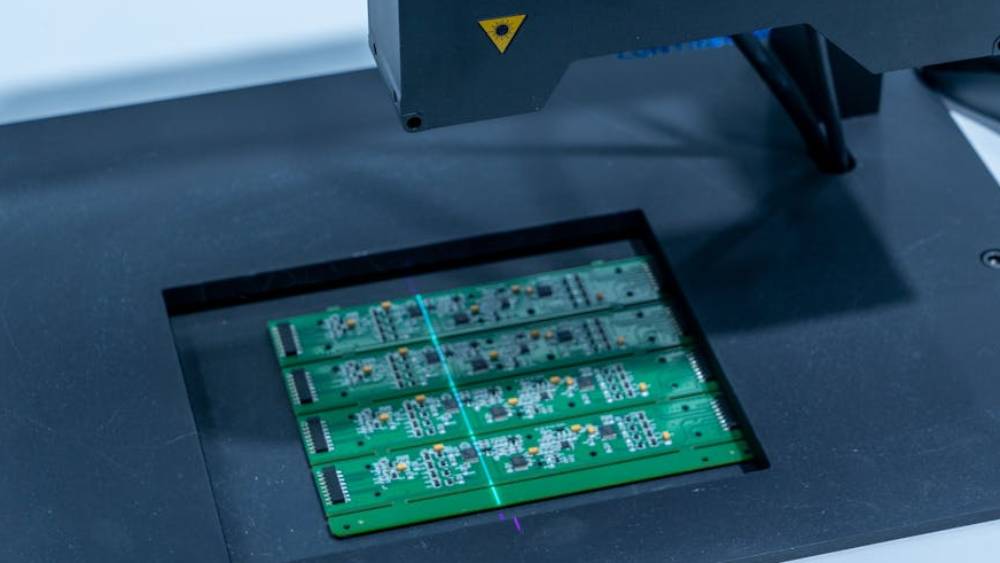 Ultrafast Laser Technology: Principles, Comparison