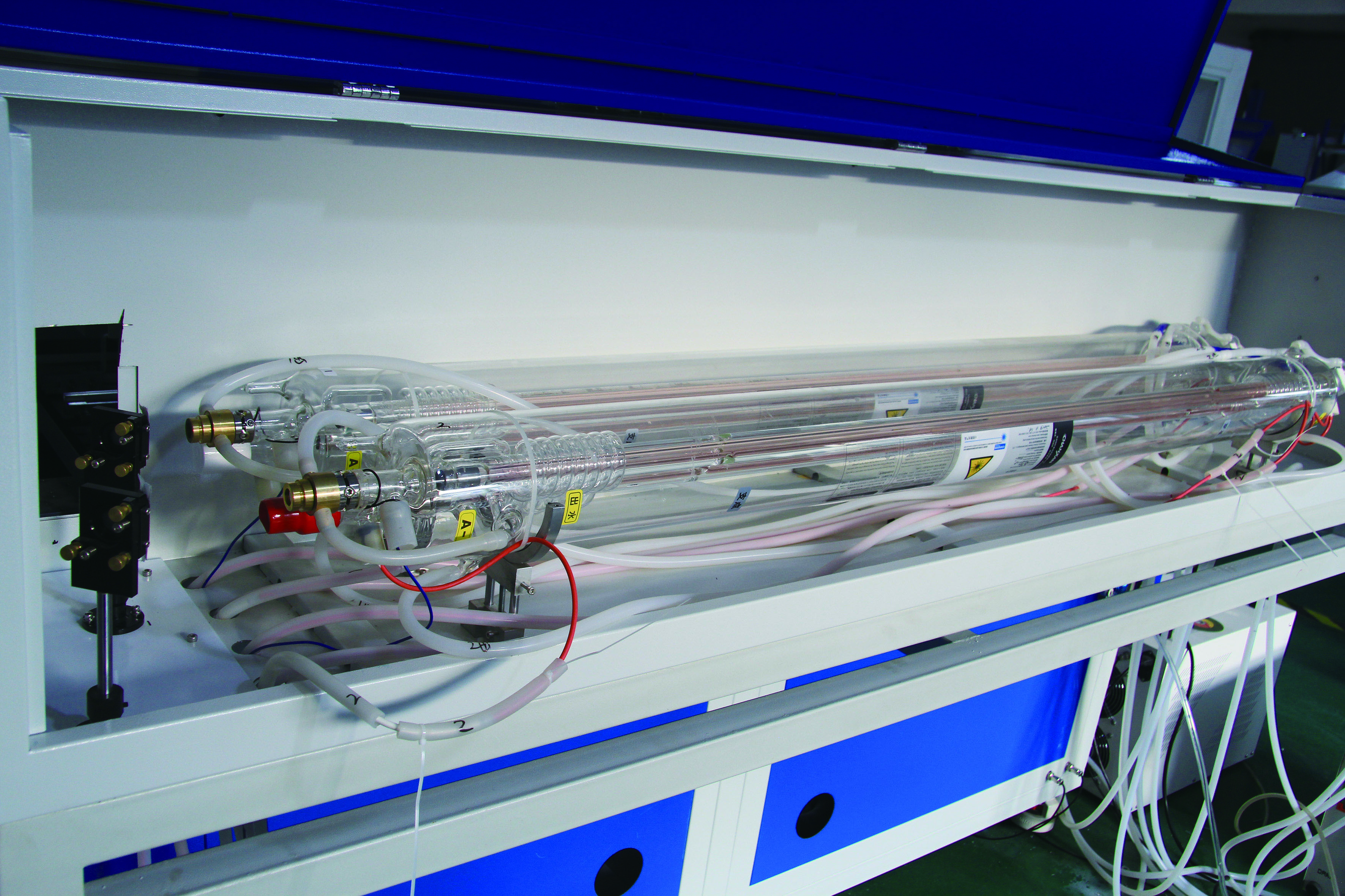 CWAD Laser Cutting Machine for Automotive Interiors