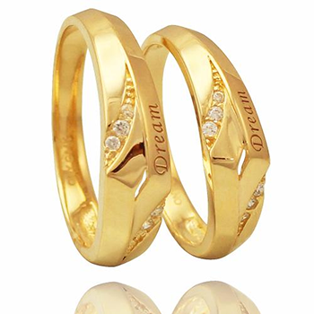 thick enraving on gold