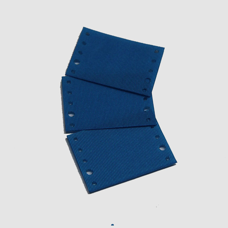 Automatic webbing laser cutting machine and webbing hole punch