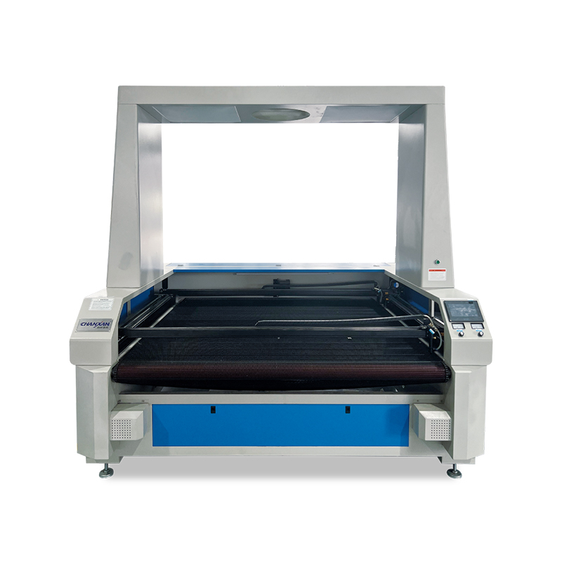 CCD camera vision positioning automatic feeding Fabric laser cutting machine