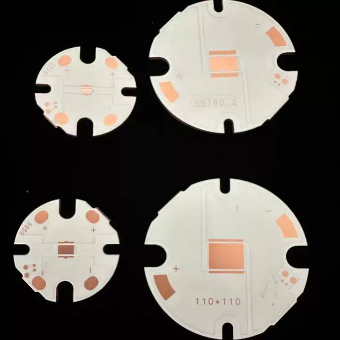 Alumina Cut Edge Cross-Section (Microscope 200x) - Chip-Free Ceramic Cutting