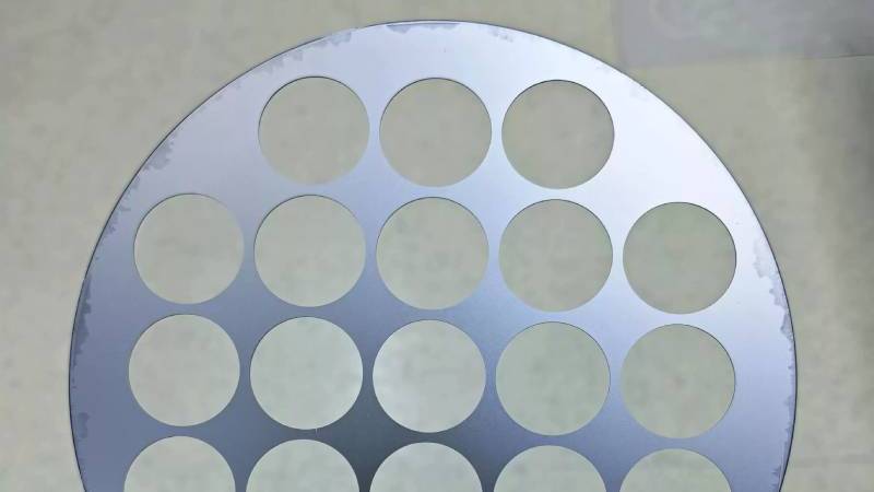 Laser Dicing Solutions for SiC Wafers: Overcoming High Hardness & Thermal Stress