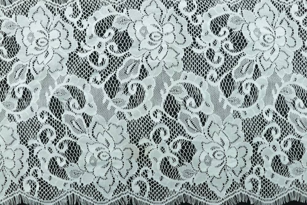 Lace & Tulle Fabric Cutting